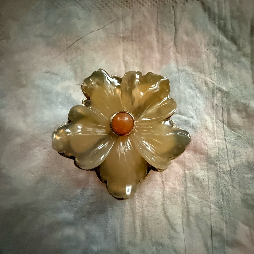 925 Vintage-Style Flower Brooch in Olive Green with Amber Center